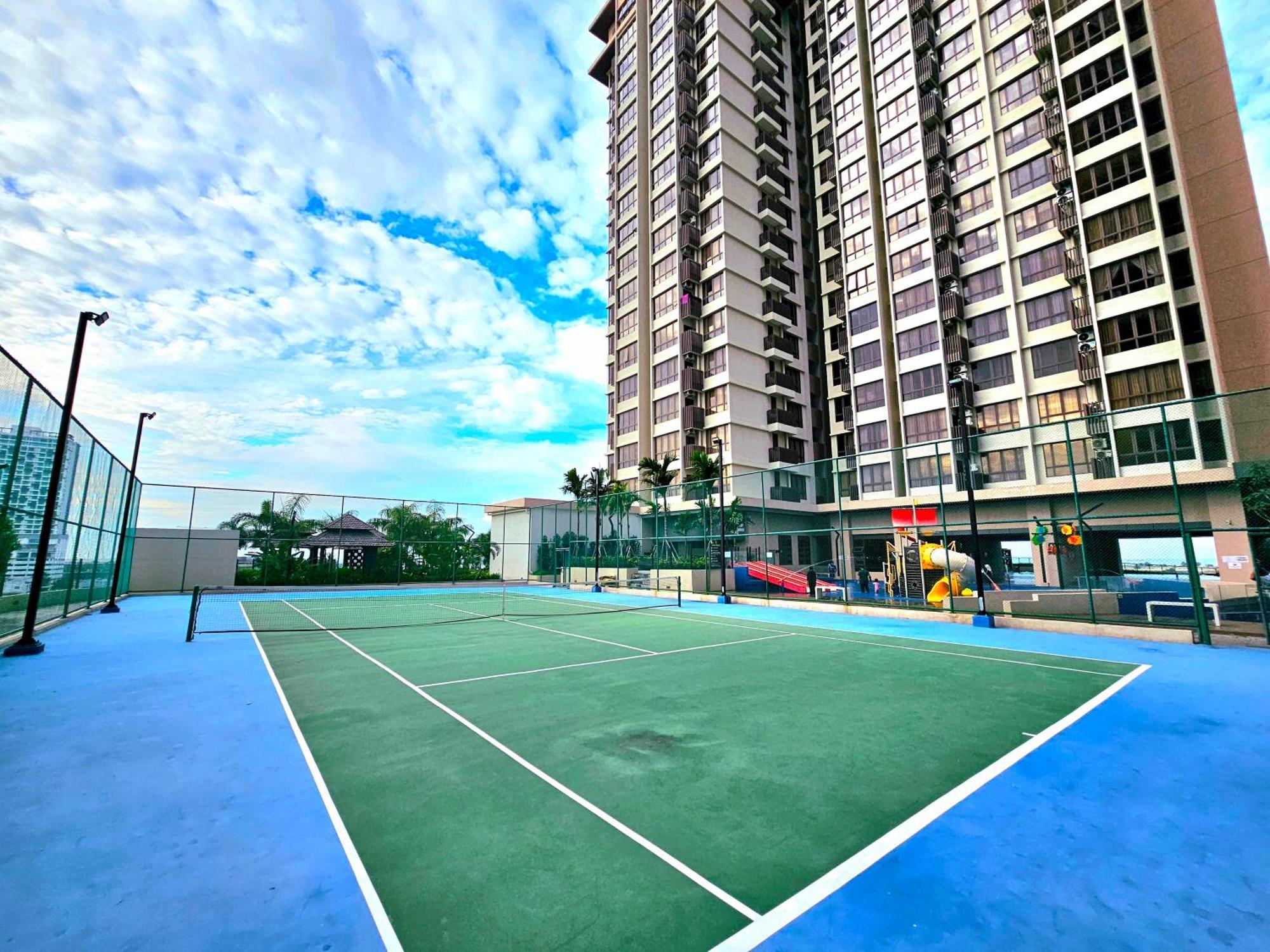 Bali Residence Waterpark Executive Suites Melaka By Ggm Exterior photo